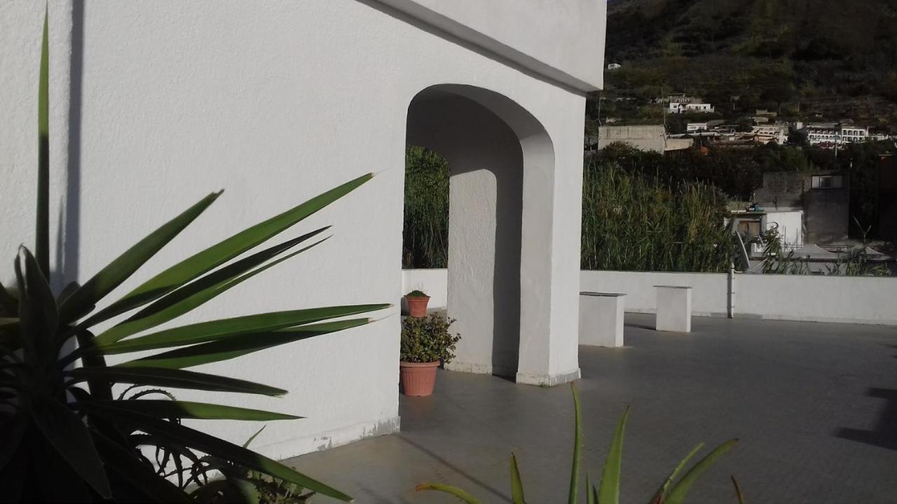 Villa Thomas Bb Conduzione Familiare Forio  Екстер'єр фото