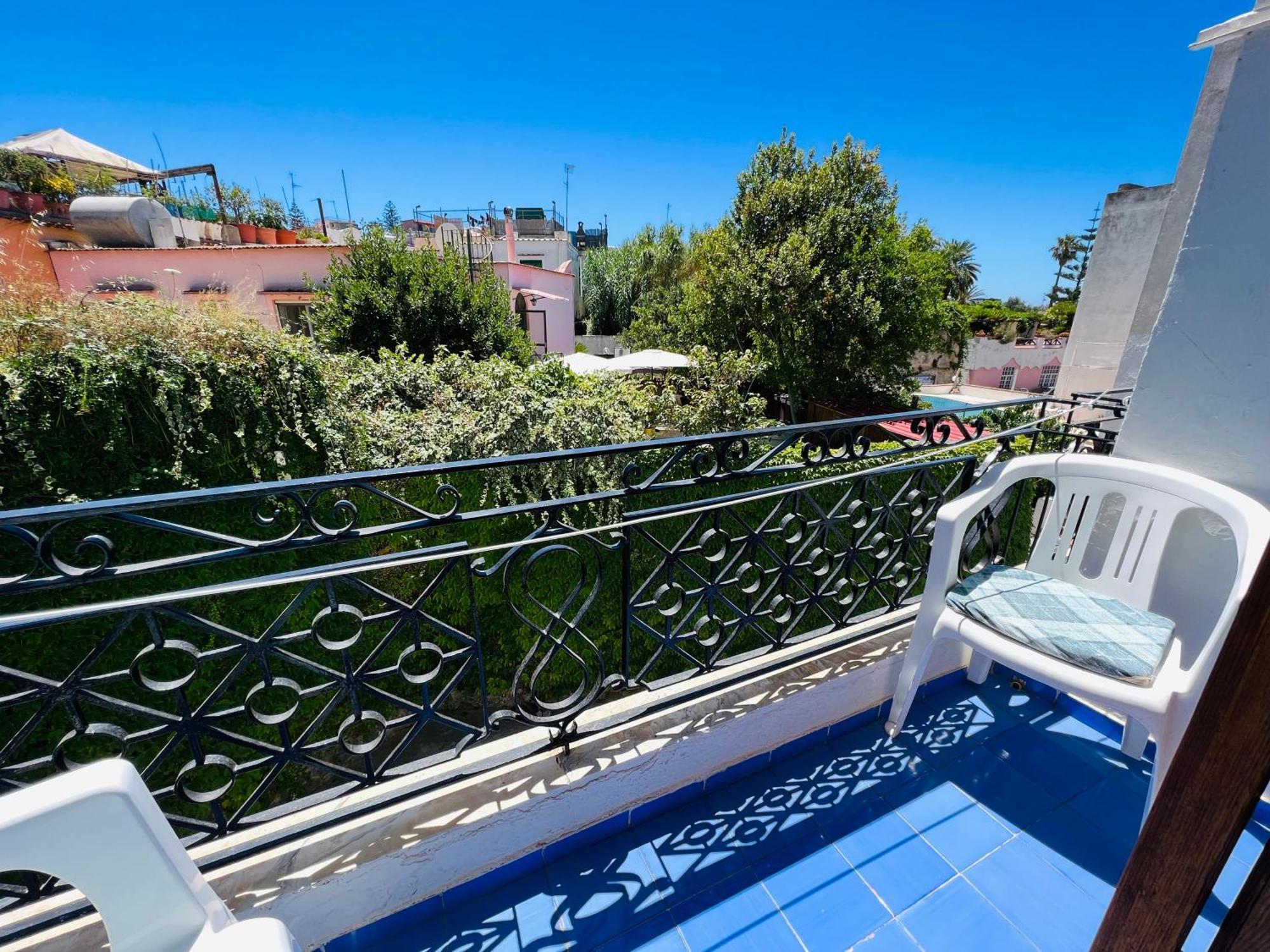 Villa Thomas Bb Conduzione Familiare Forio  Екстер'єр фото
